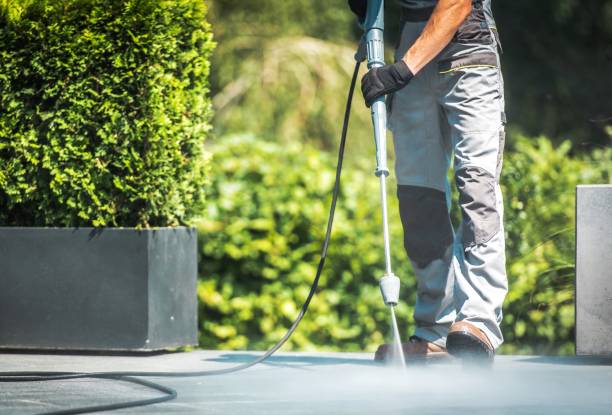 Best Deck and Patio Pressure Washing in Mukwonago, WI